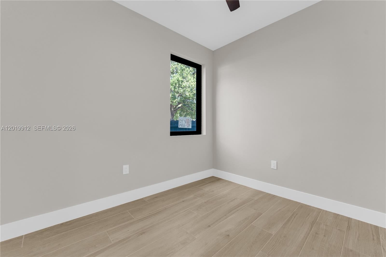 17TH AVE MANOR - Residential