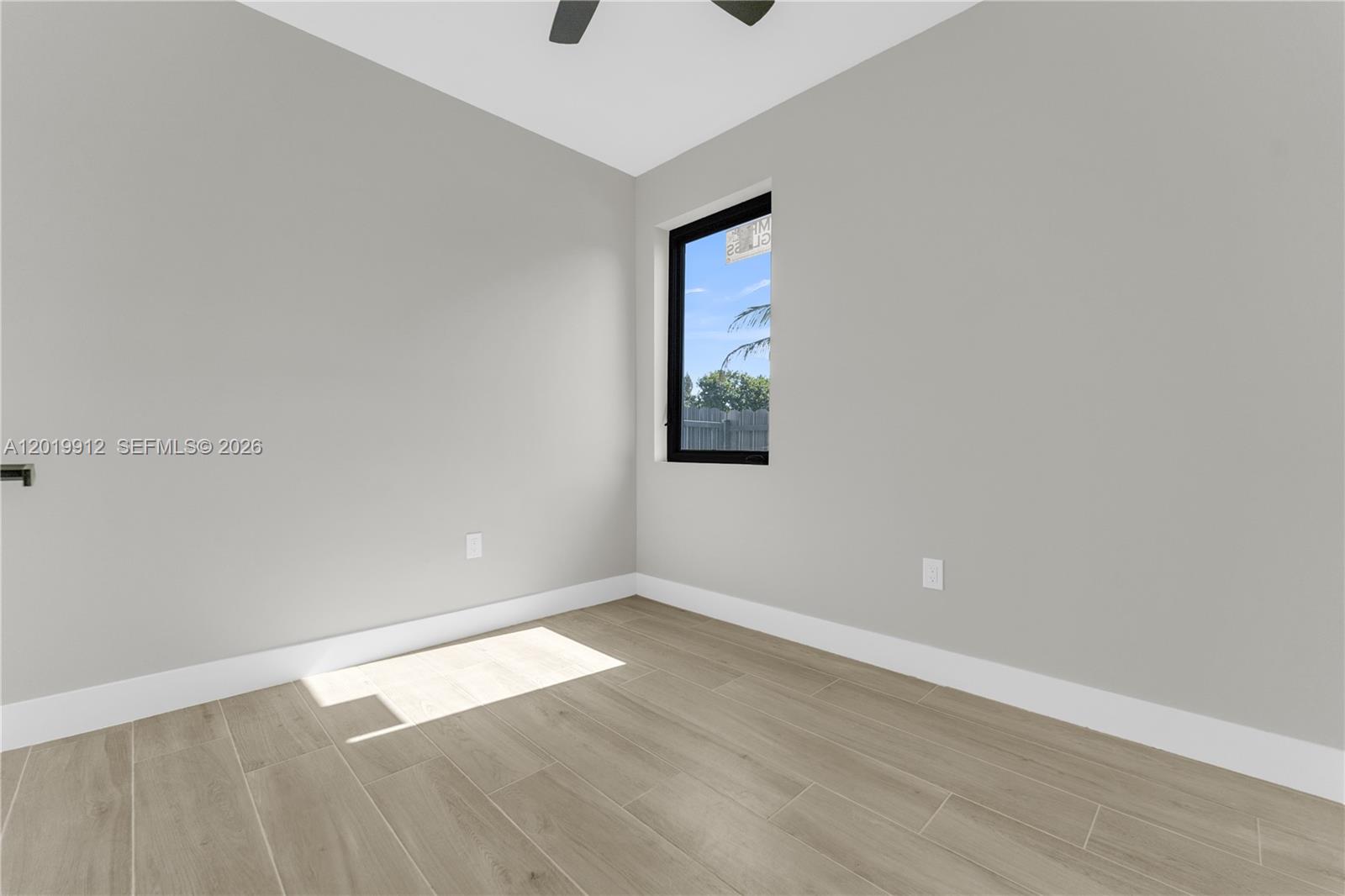 17TH AVE MANOR - Residential