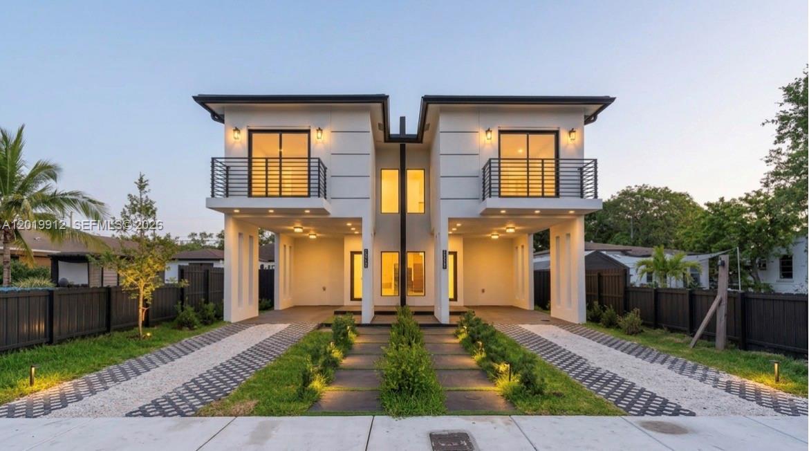 17TH AVE MANOR - Residential