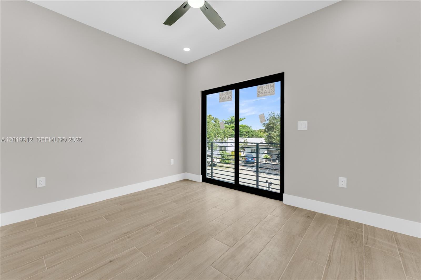 17TH AVE MANOR - Residential