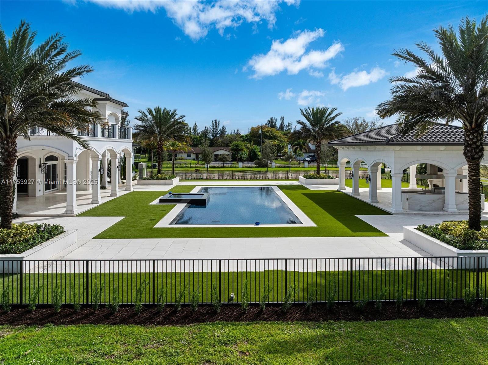 DAVIE - Residential