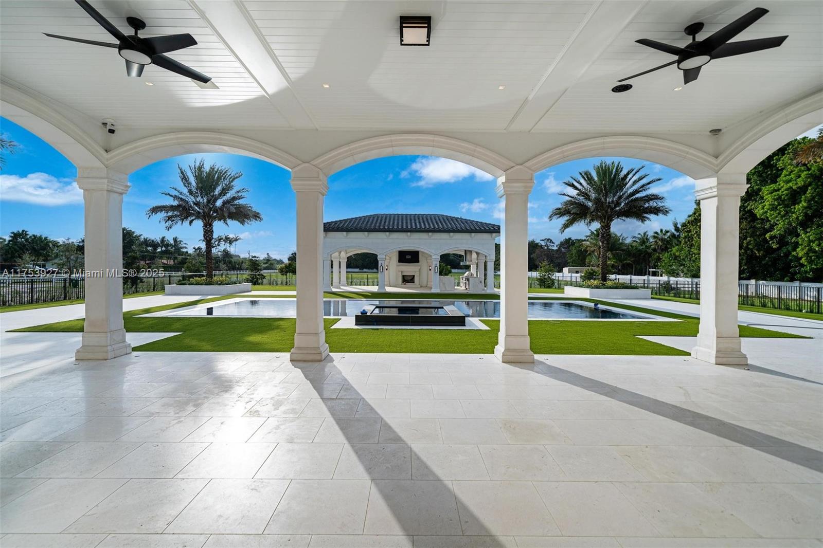 DAVIE - Residential