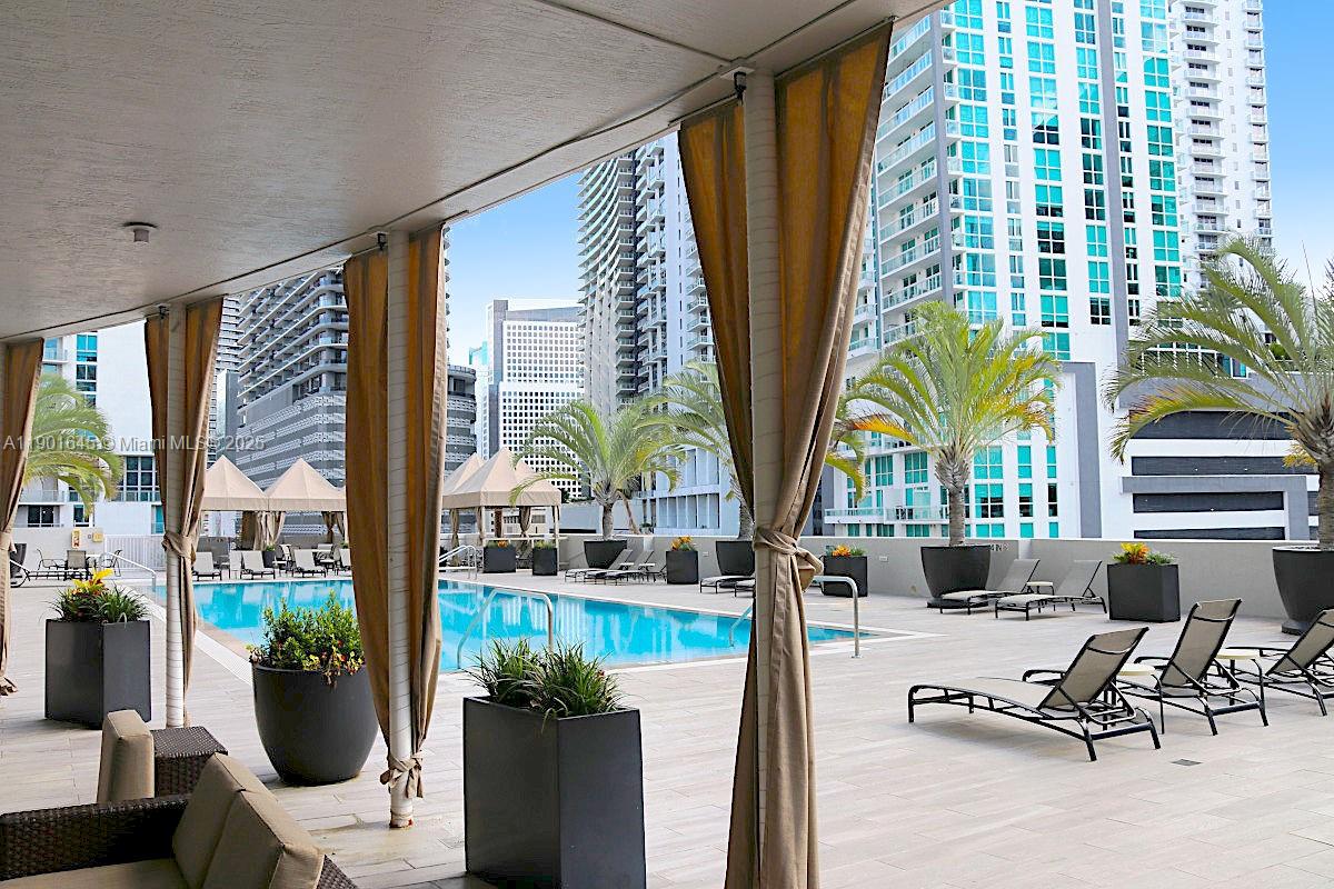 VUE AT BRICKELL CONDO - Residential