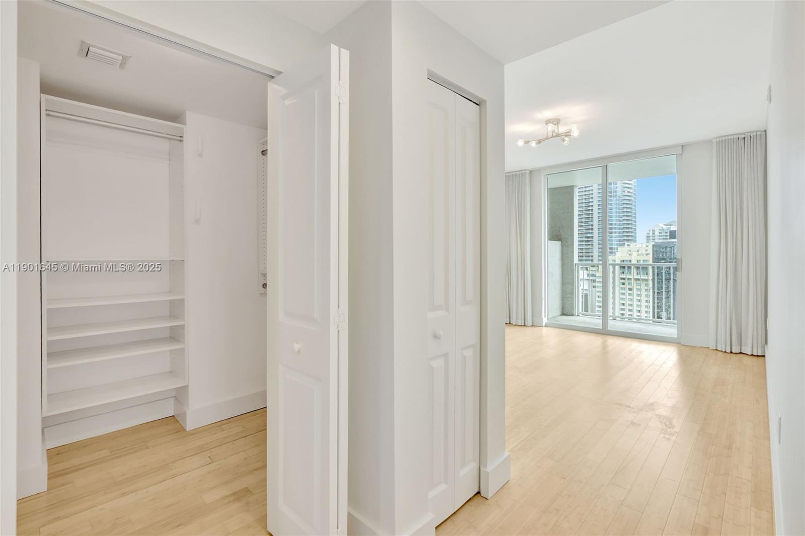 VUE AT BRICKELL CONDO - Residential