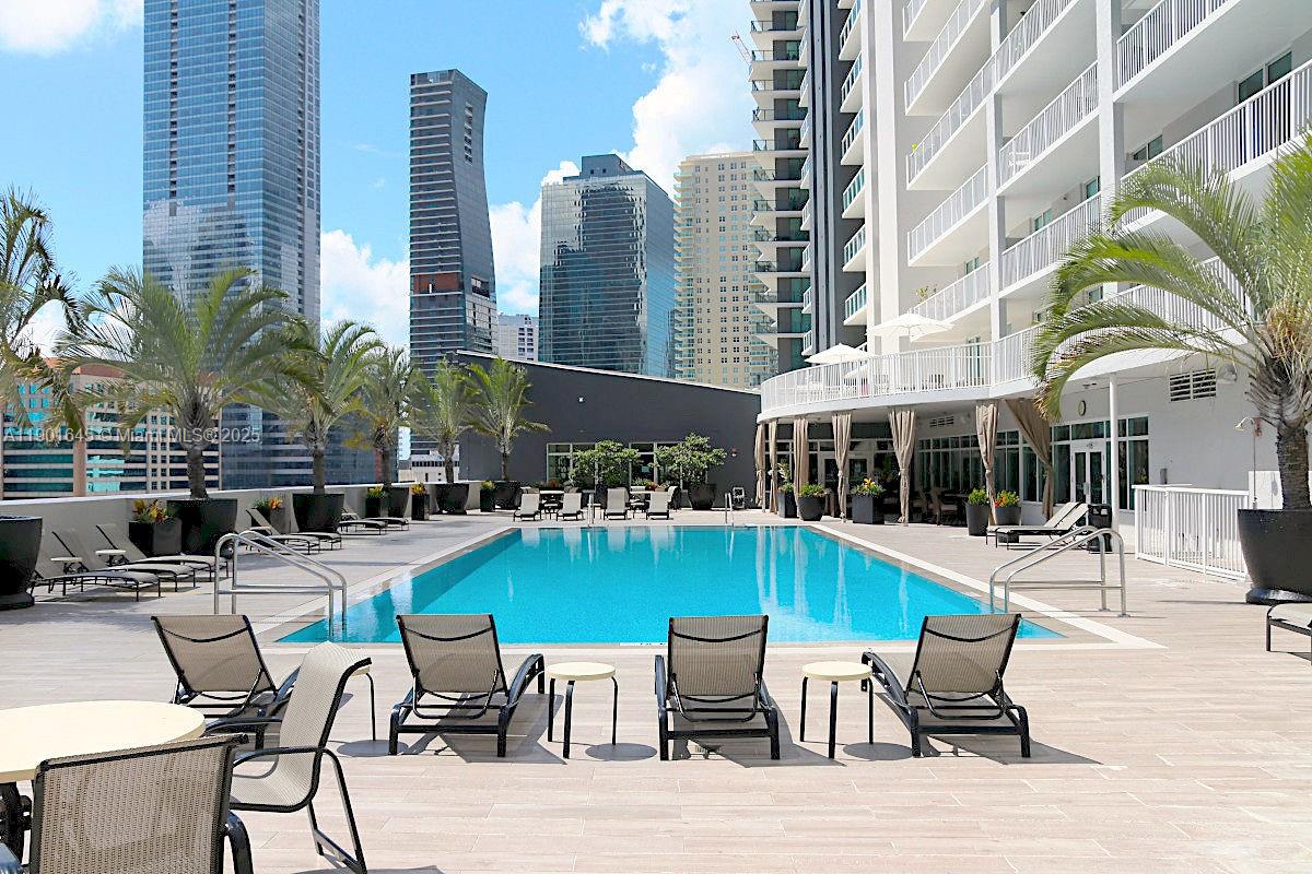 VUE AT BRICKELL CONDO - Residential