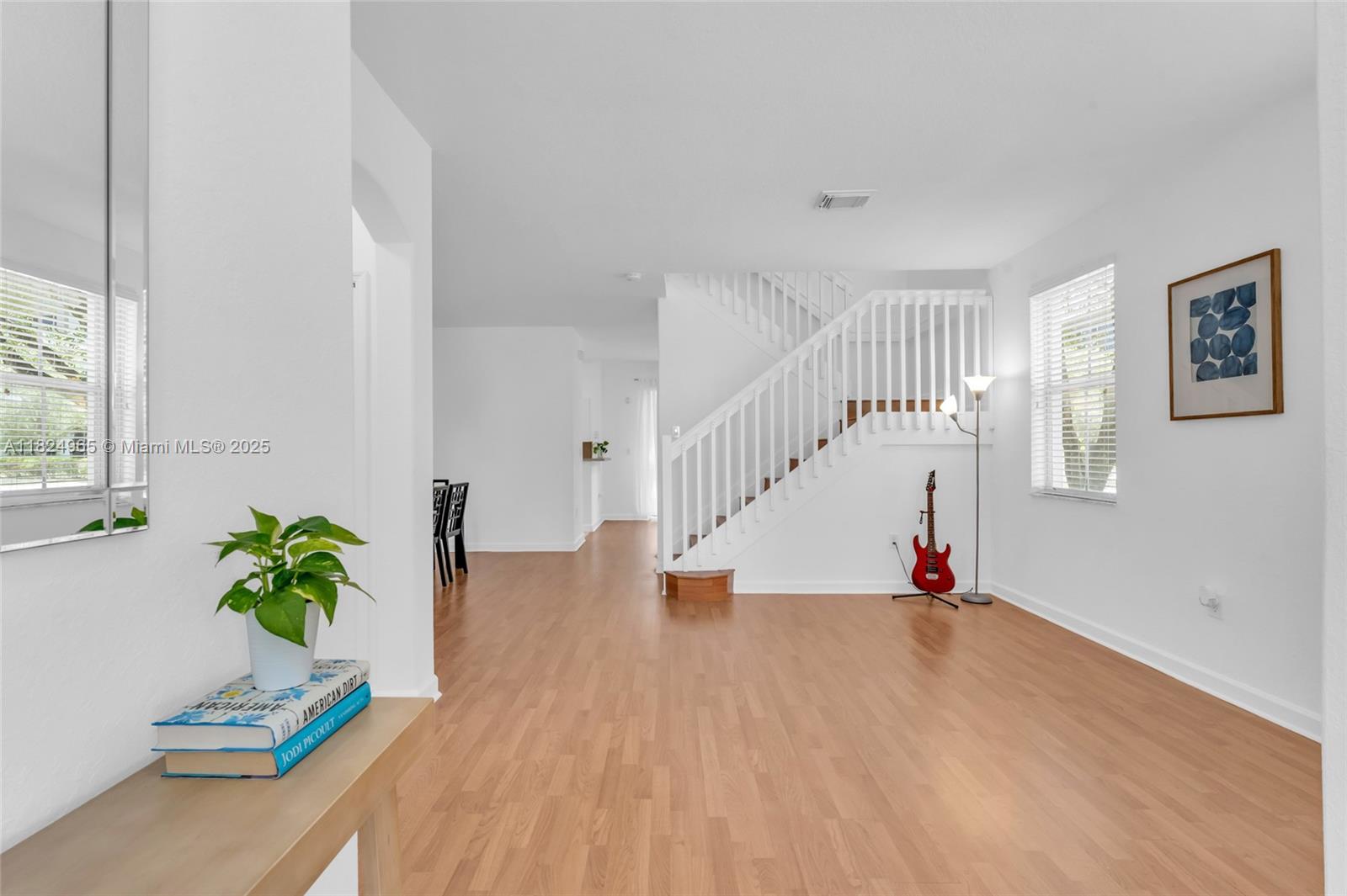 8081 NW 107th Ct, Doral, FL, 33178/$600,000 1 8081 NW 107th Ct