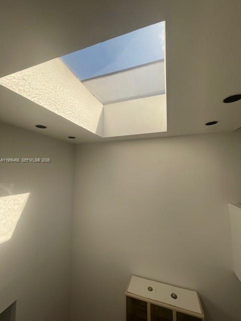 DELVISTA A CONDO - Residential