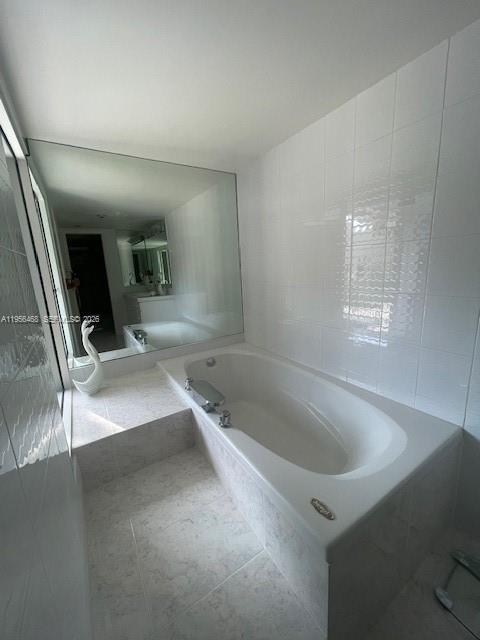 DELVISTA A CONDO - Residential