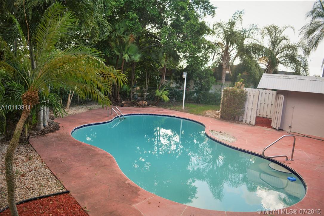 Woodlands Sec Five 67-43 - Residential