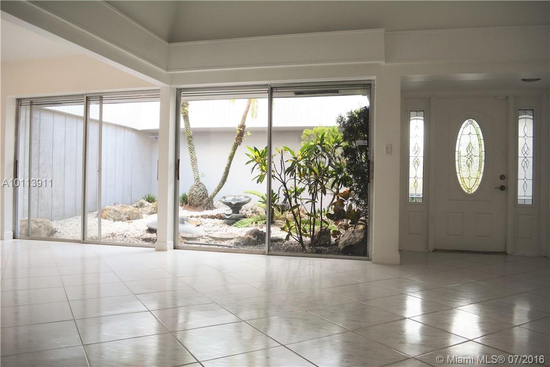 Woodlands Sec Five 67-43 - Residential