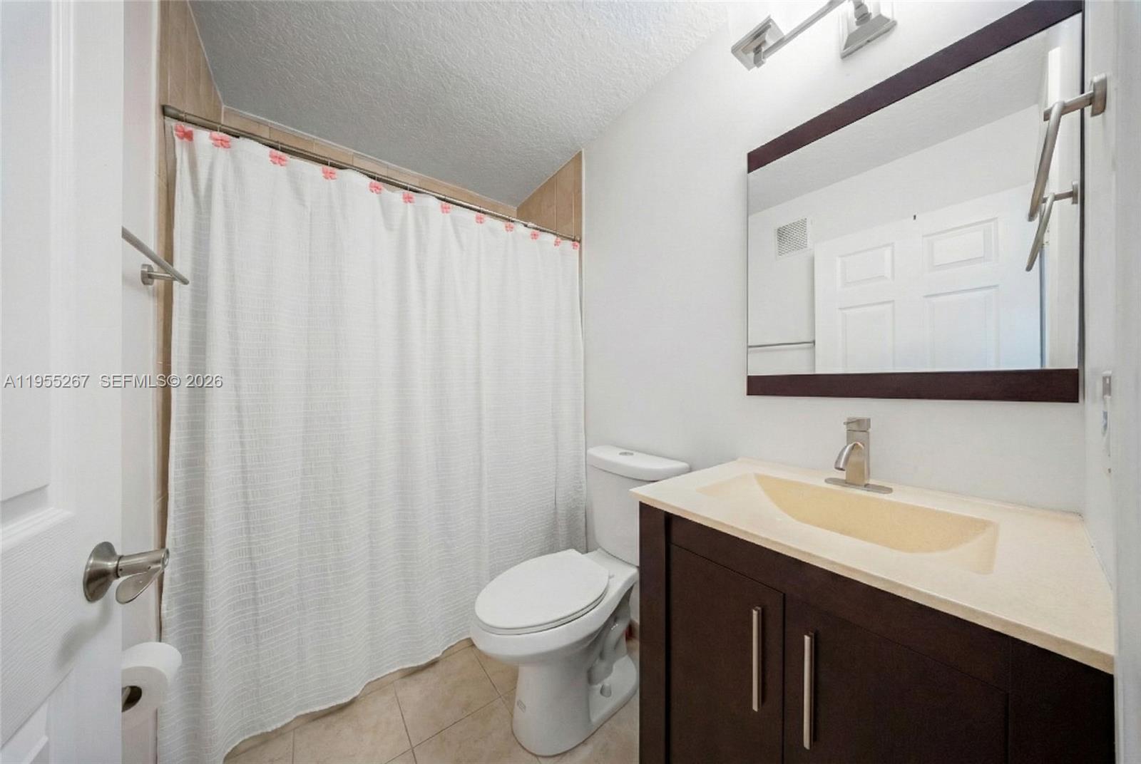 LAGO MAR 1ST ADDN - Residential