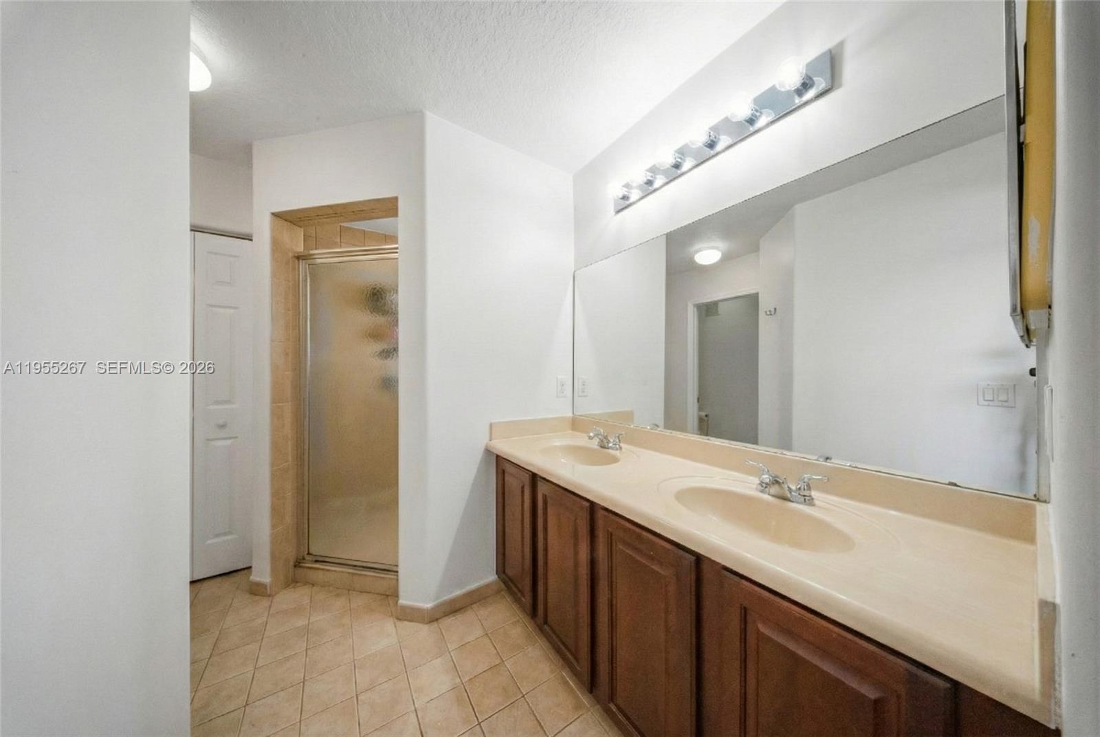 LAGO MAR 1ST ADDN - Residential