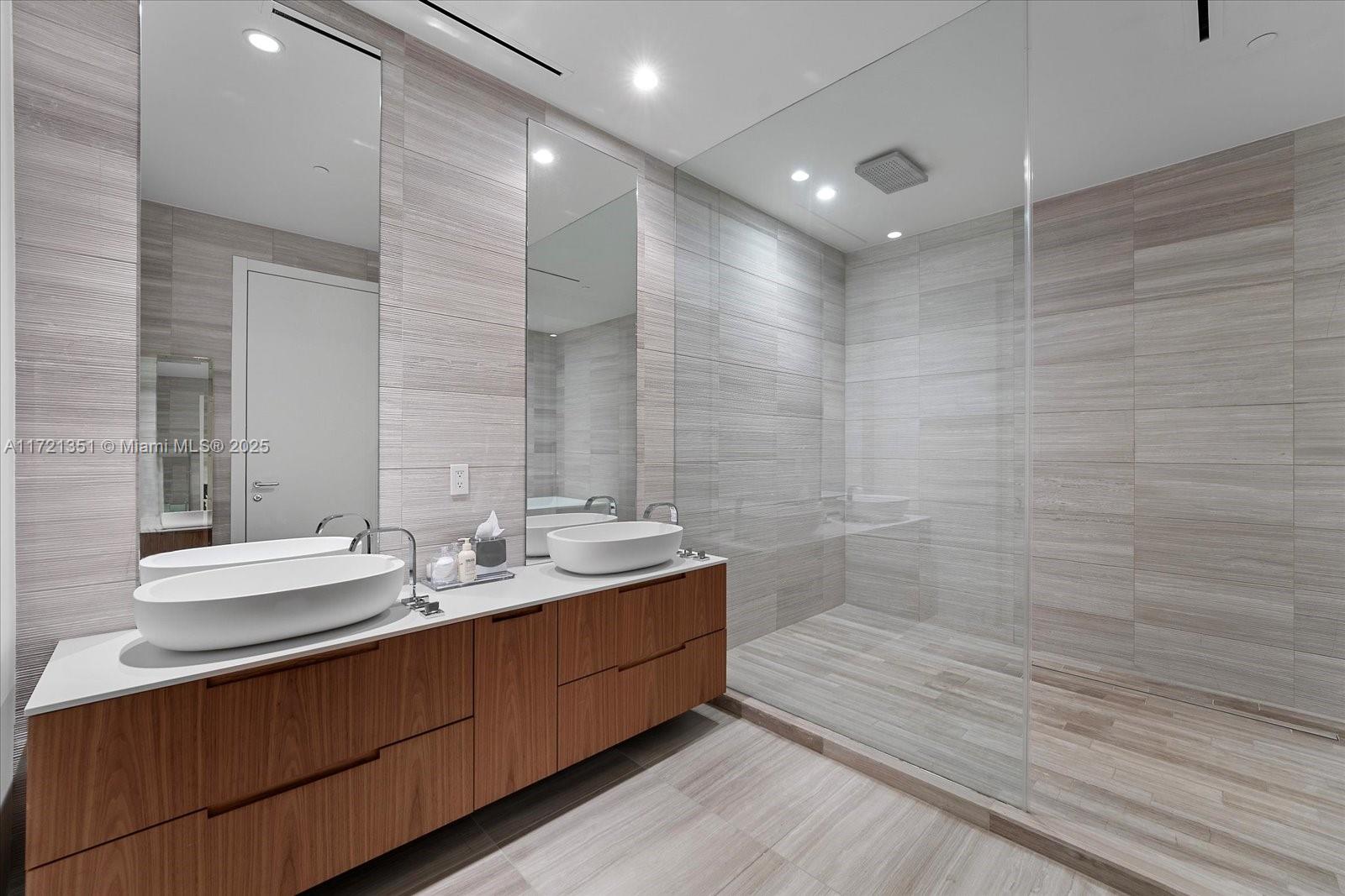 4701 NORTH MERIDIAN CONDO - Residential