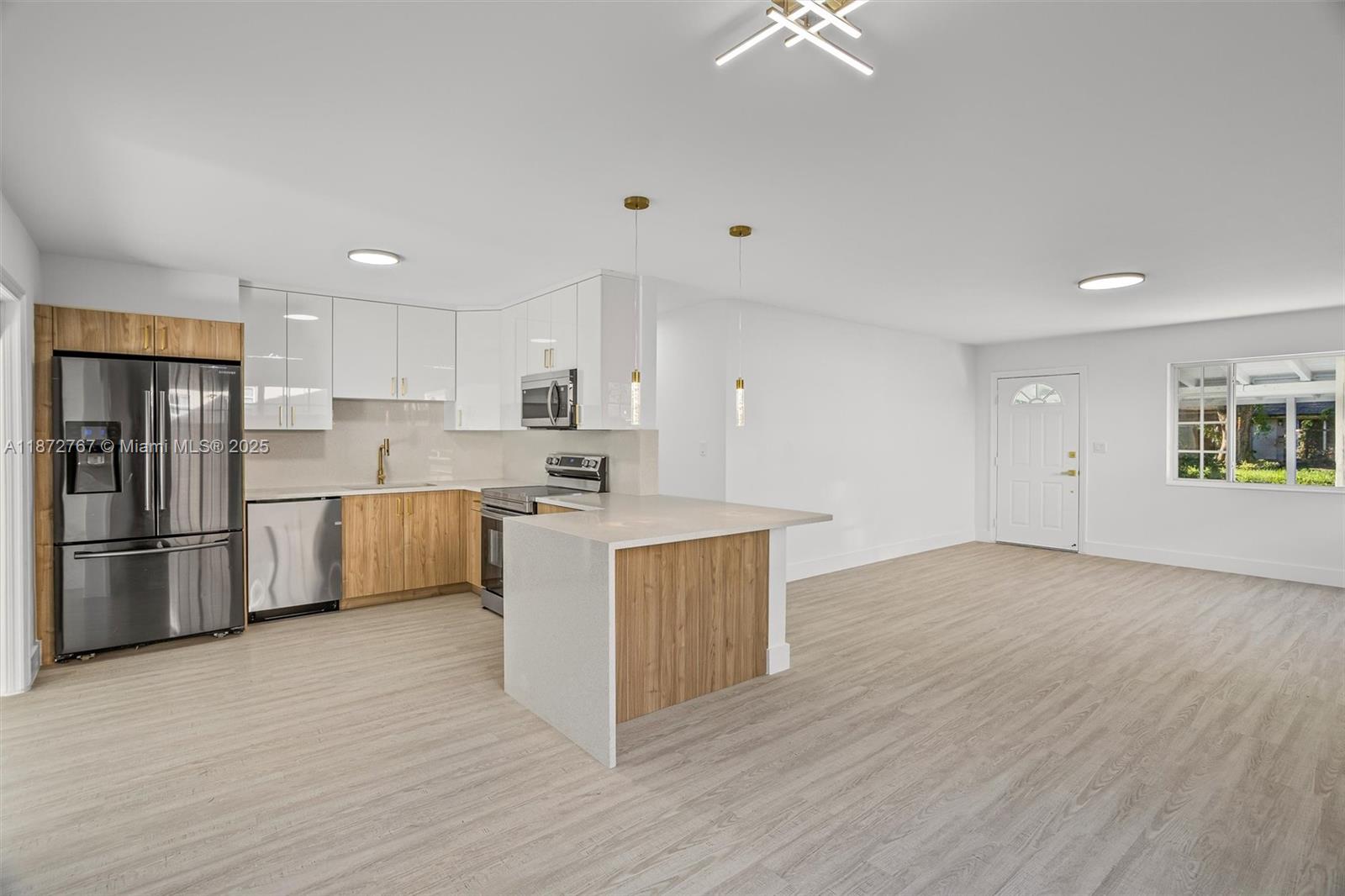 PEMBROKE PINES NO 2 - Residential