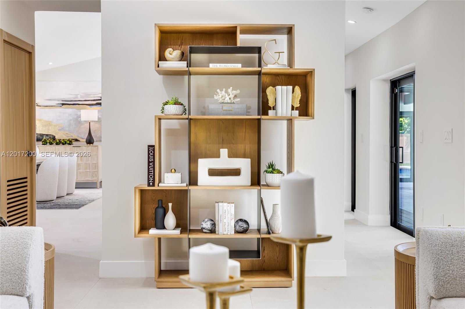 OAK HOMES - Residential