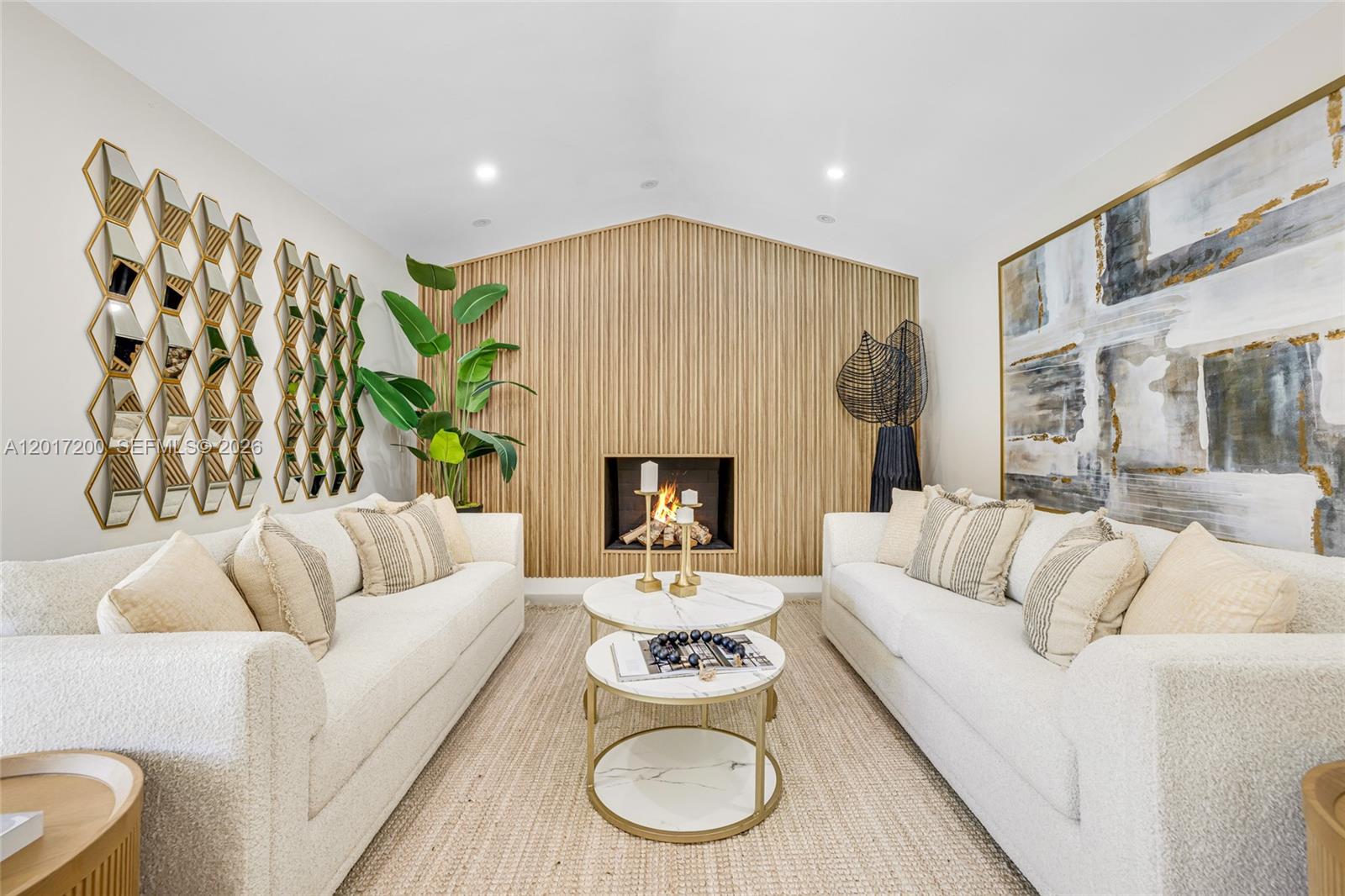 OAK HOMES - Residential