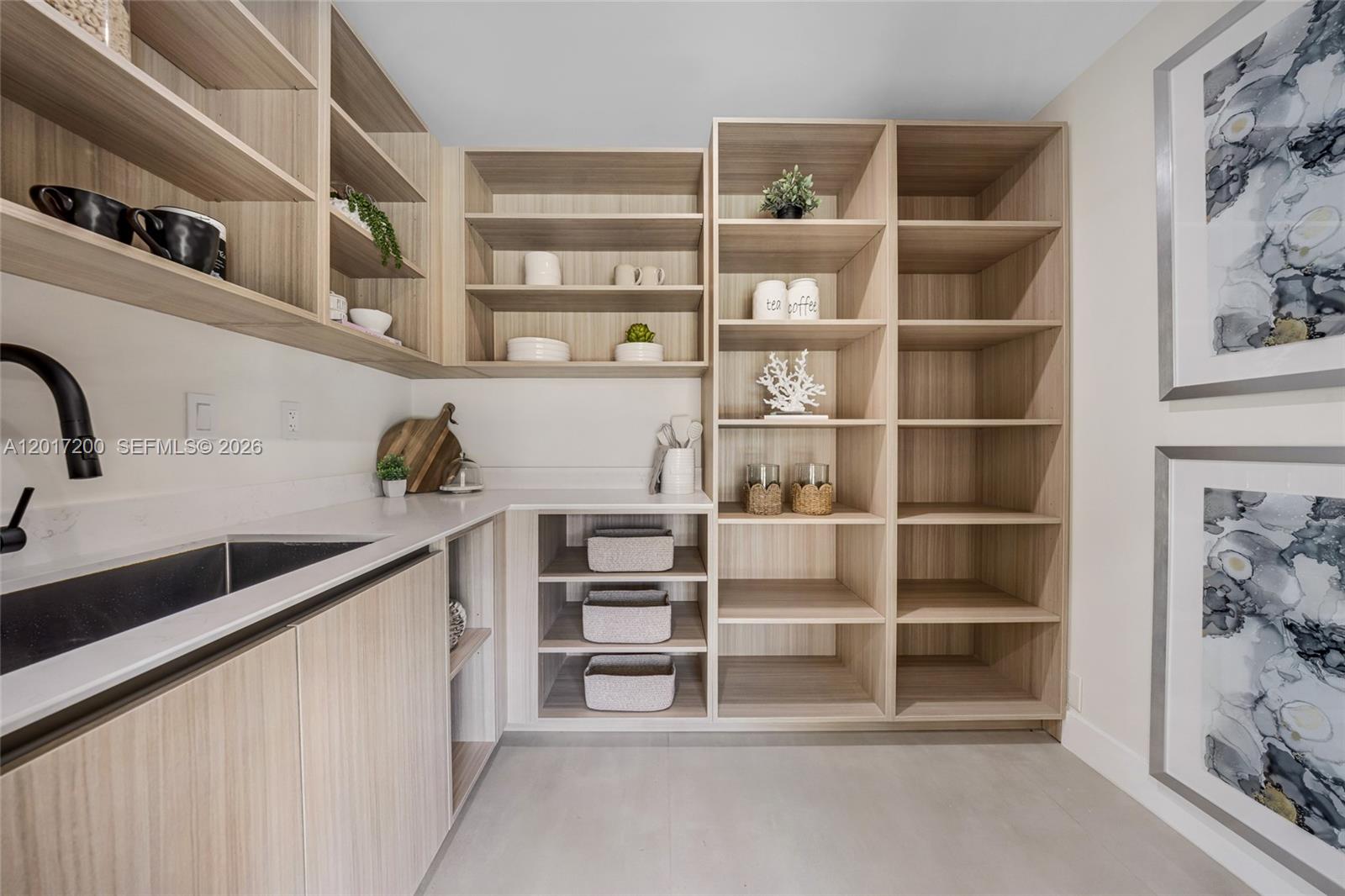 OAK HOMES - Residential
