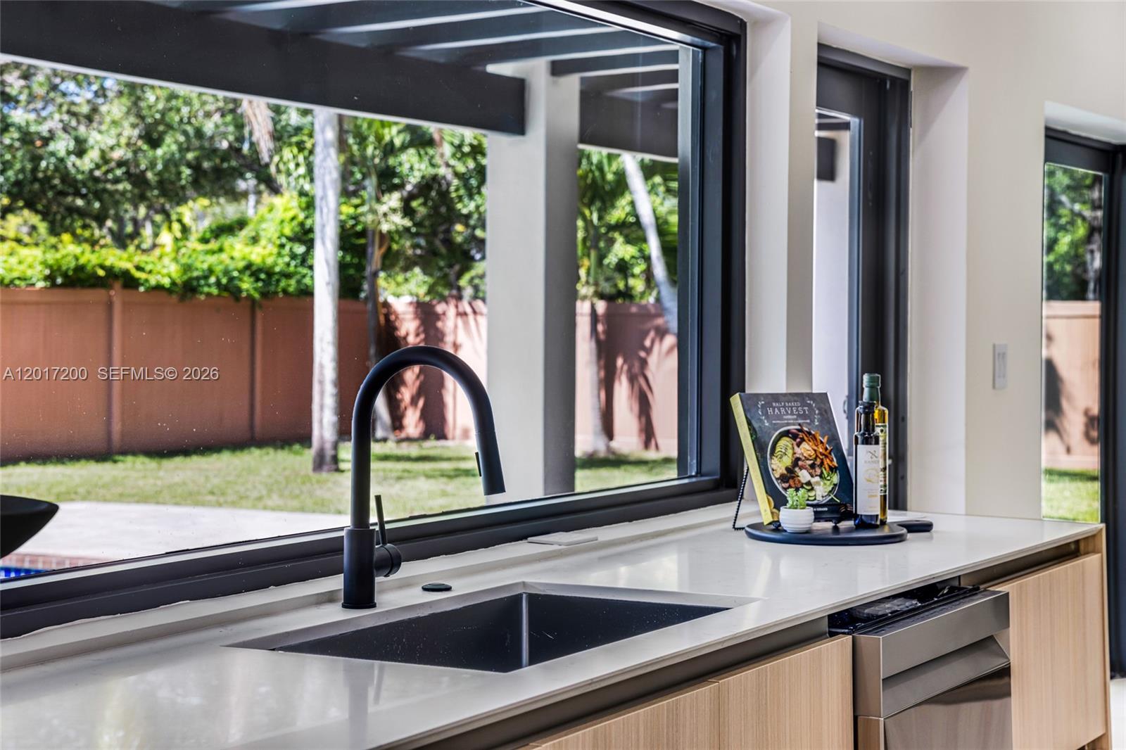 OAK HOMES - Residential