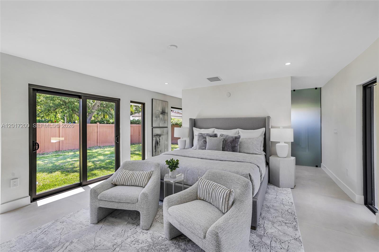 OAK HOMES - Residential