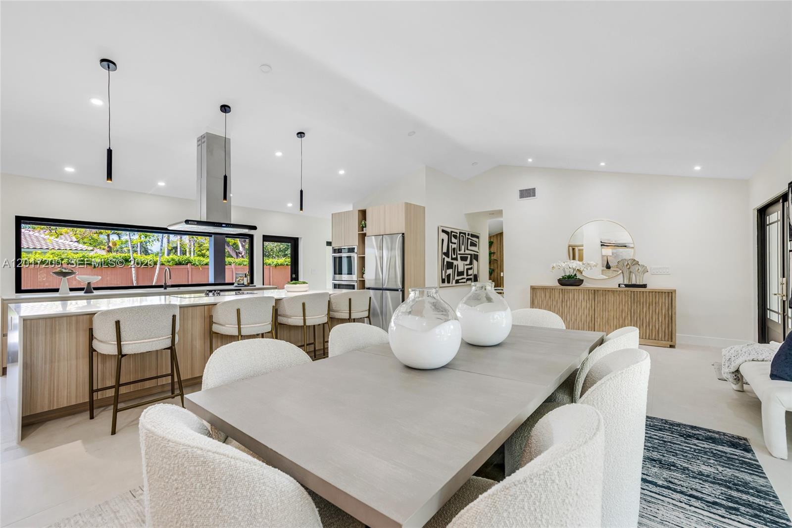 OAK HOMES - Residential