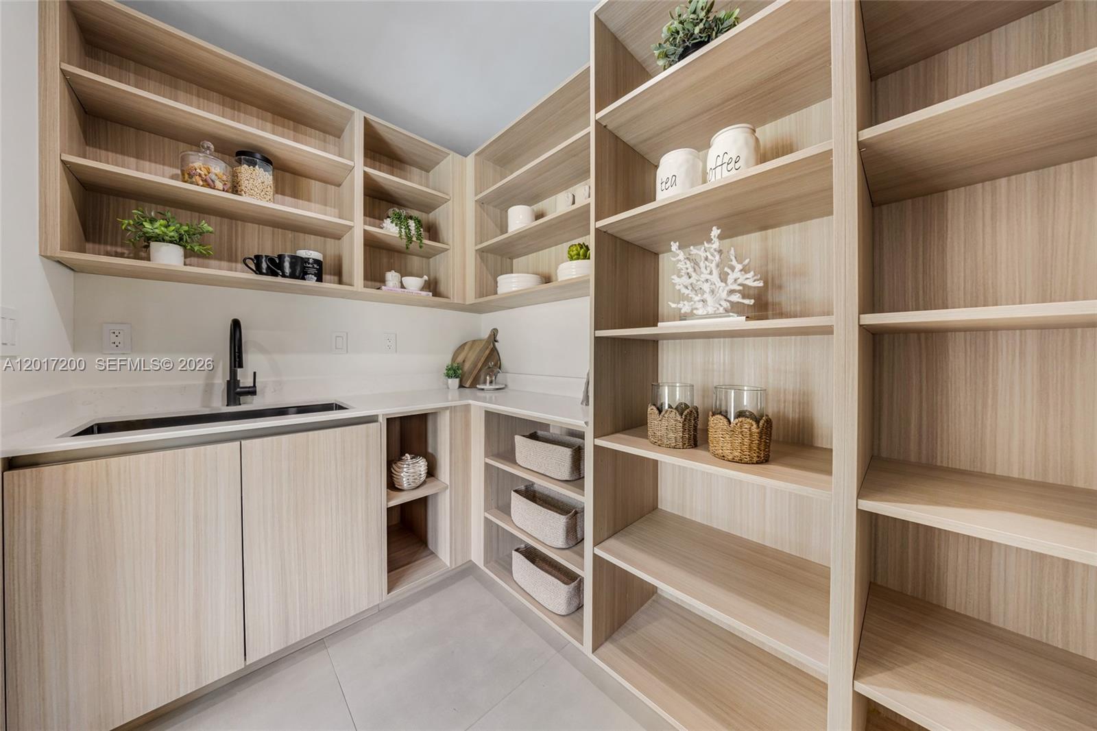 OAK HOMES - Residential