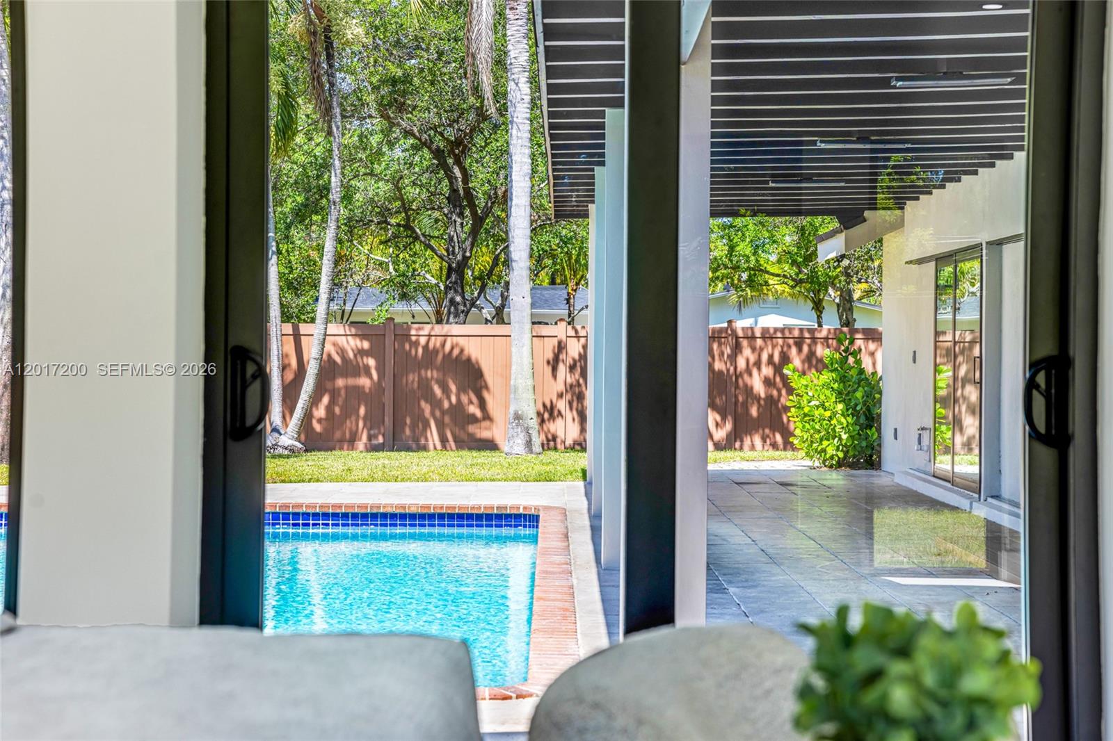 OAK HOMES - Residential