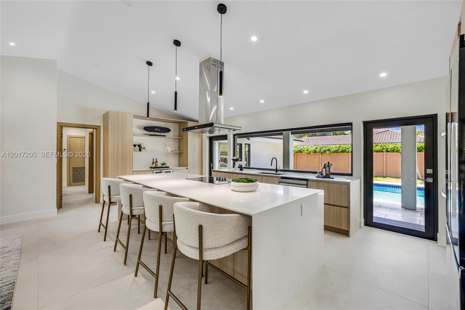 OAK HOMES - Residential