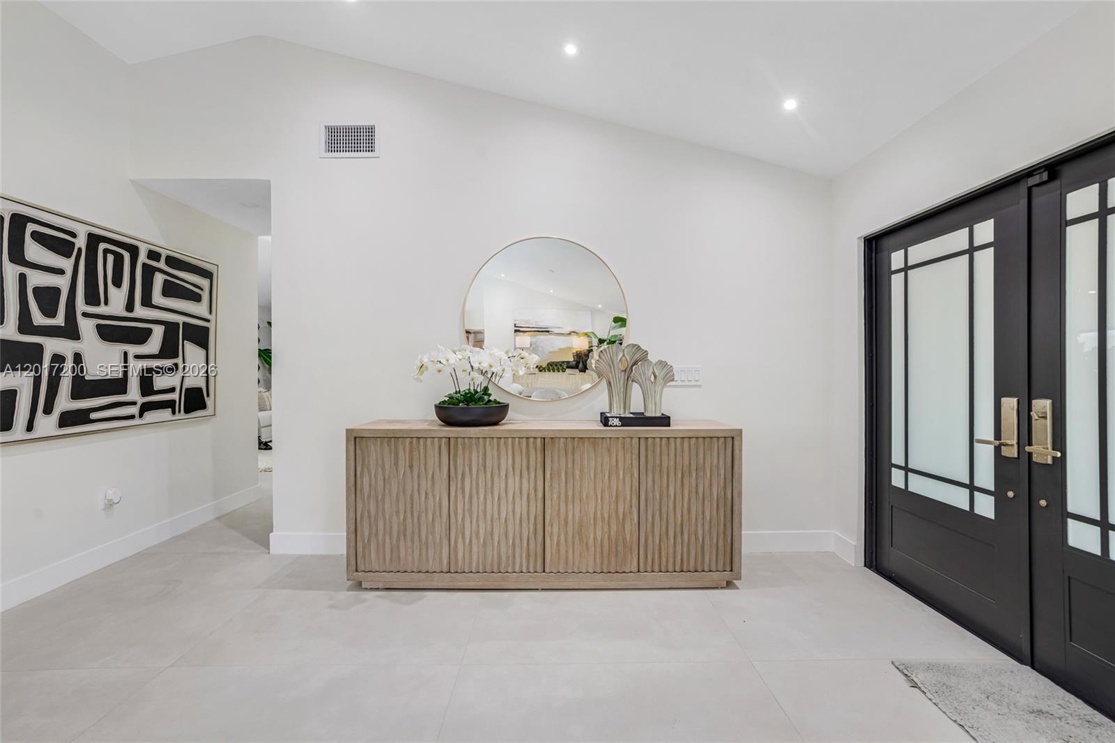 OAK HOMES - Residential
