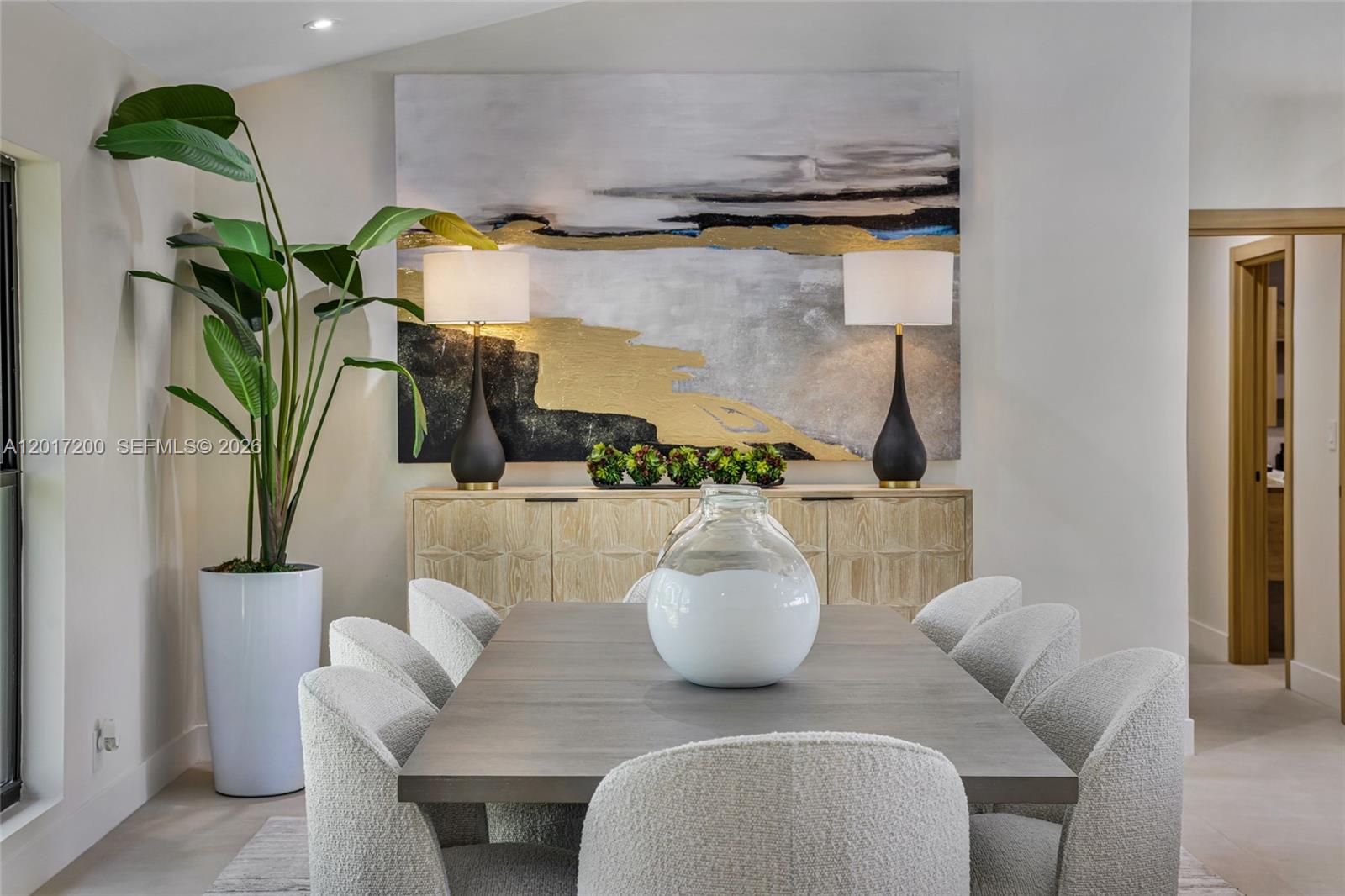 OAK HOMES - Residential