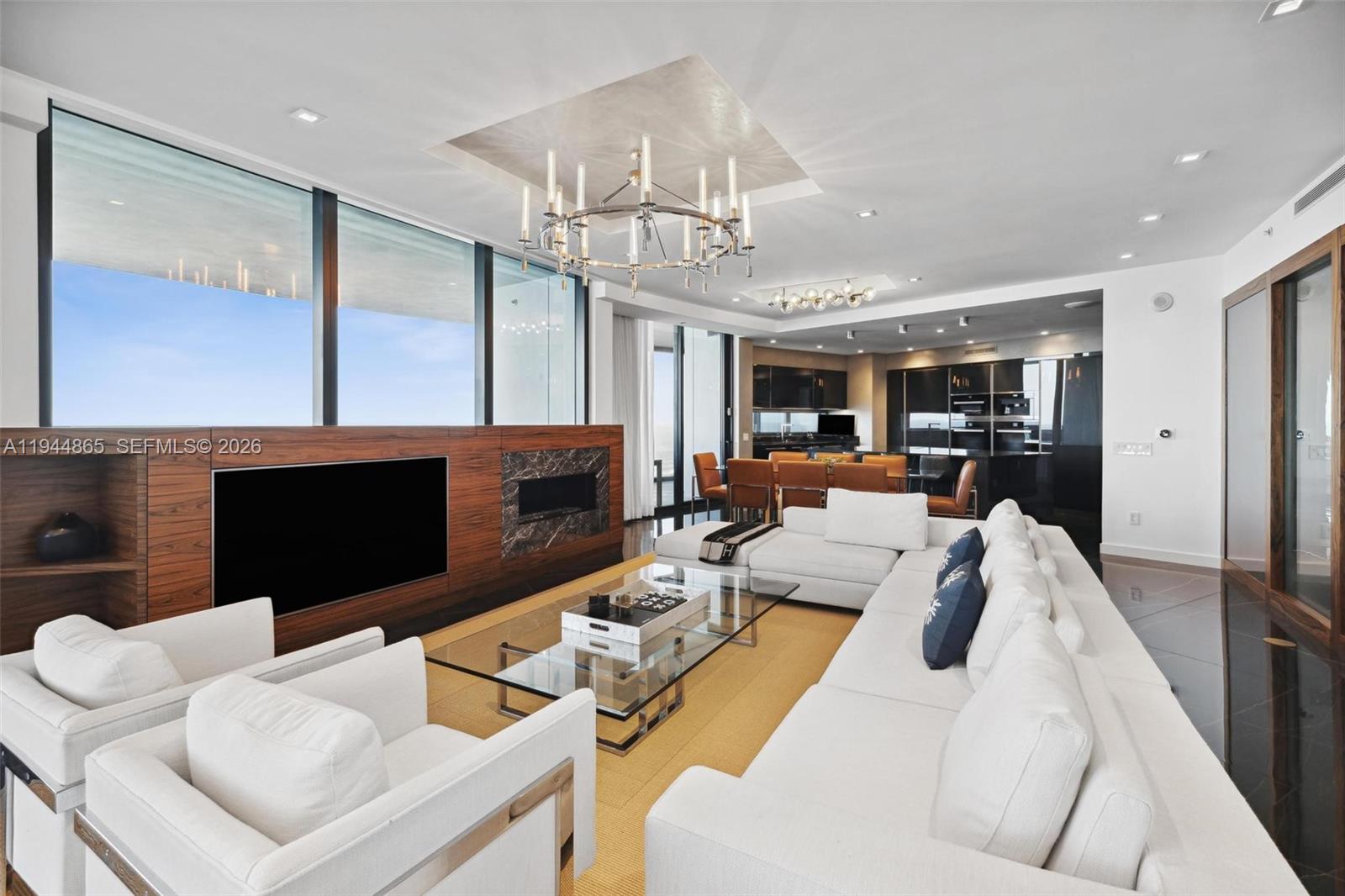 18555 Collins Ave 2601