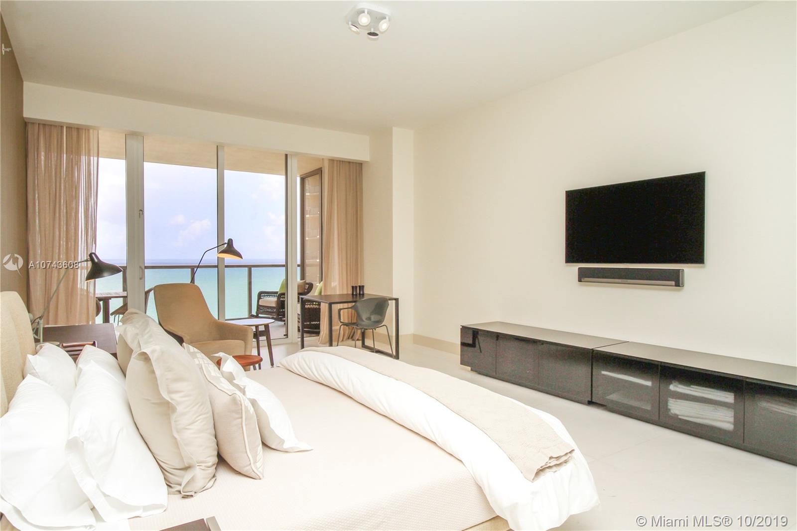 St. Regis Bal Harbour - Residential