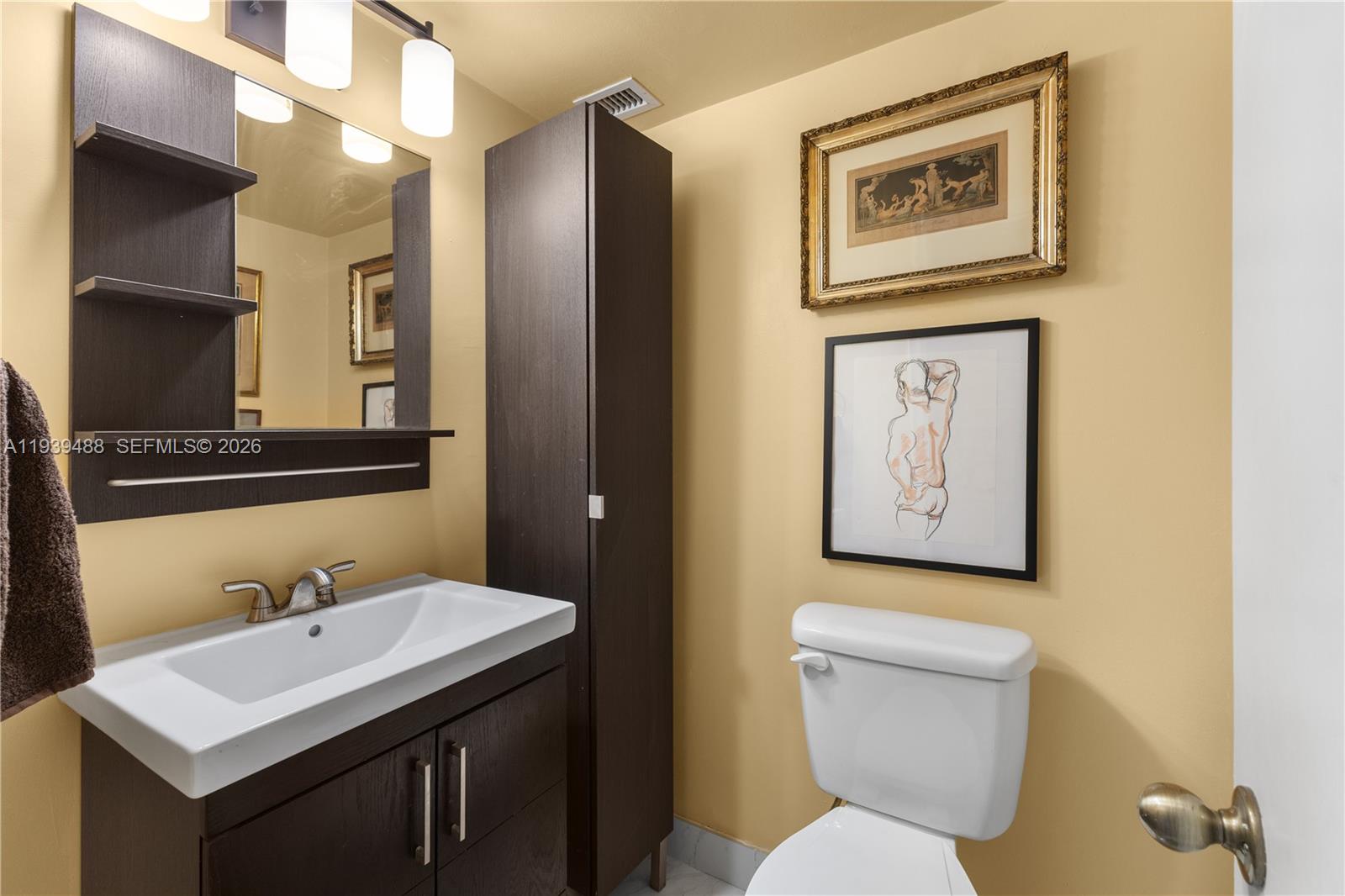 ADMIRAL TOWERS CONDO - Residential