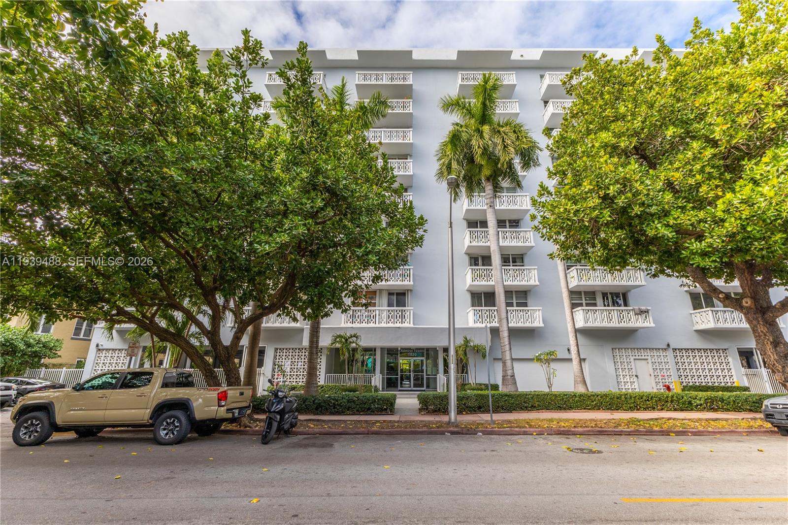 ADMIRAL TOWERS CONDO - Residential