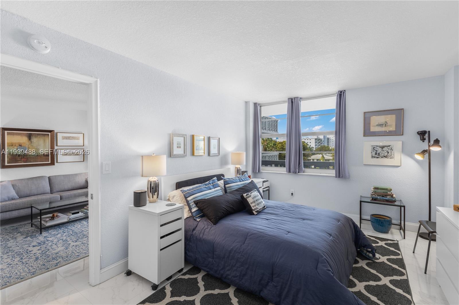 ADMIRAL TOWERS CONDO - Residential