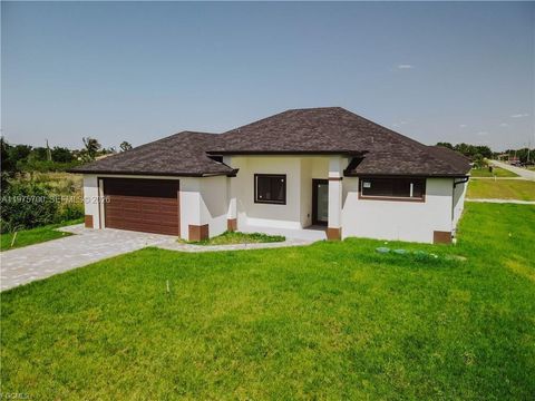 4705 diane ave Lehigh Acres FL 33976