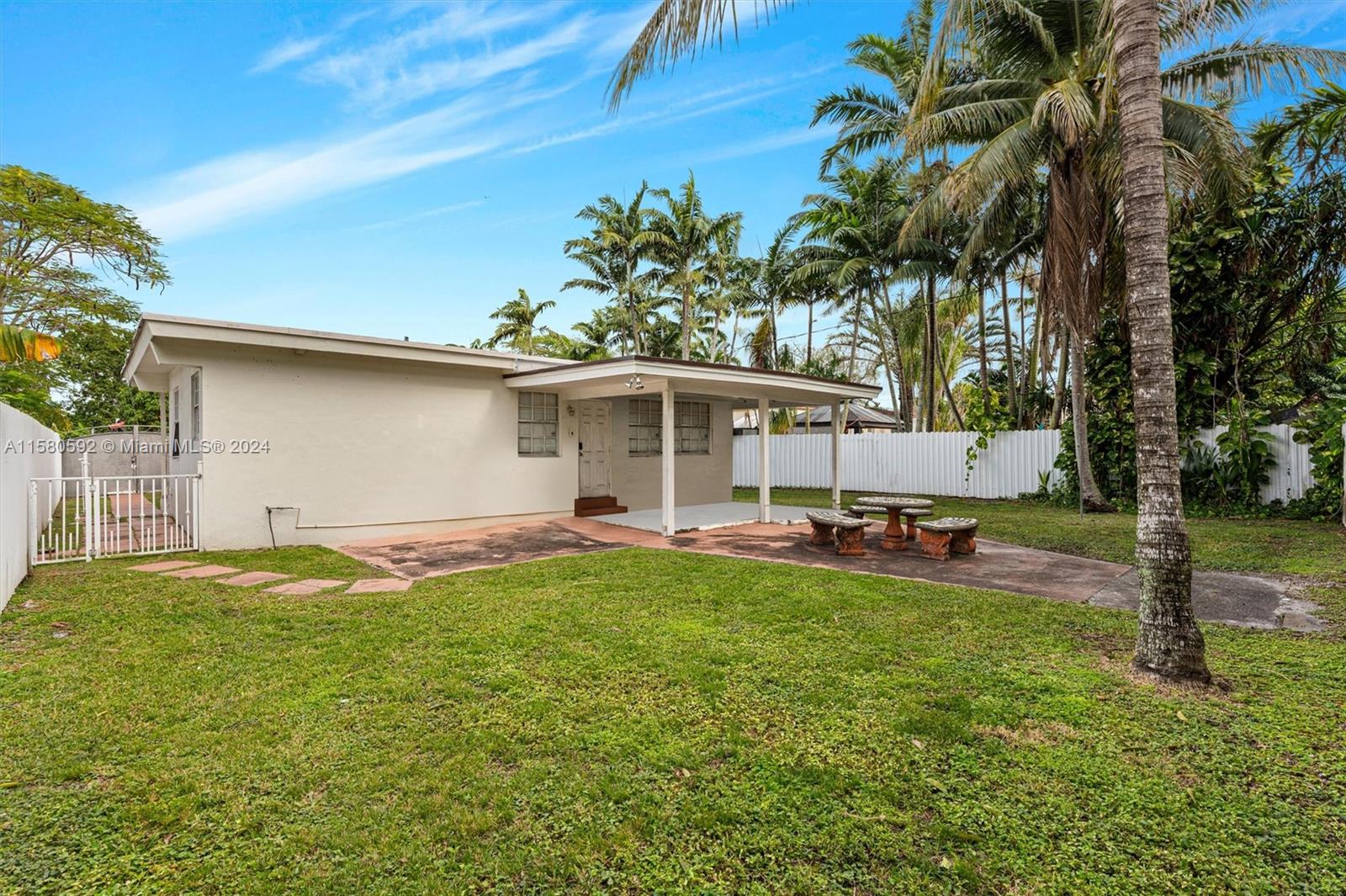 PARKERS SHORES - Residential Lease