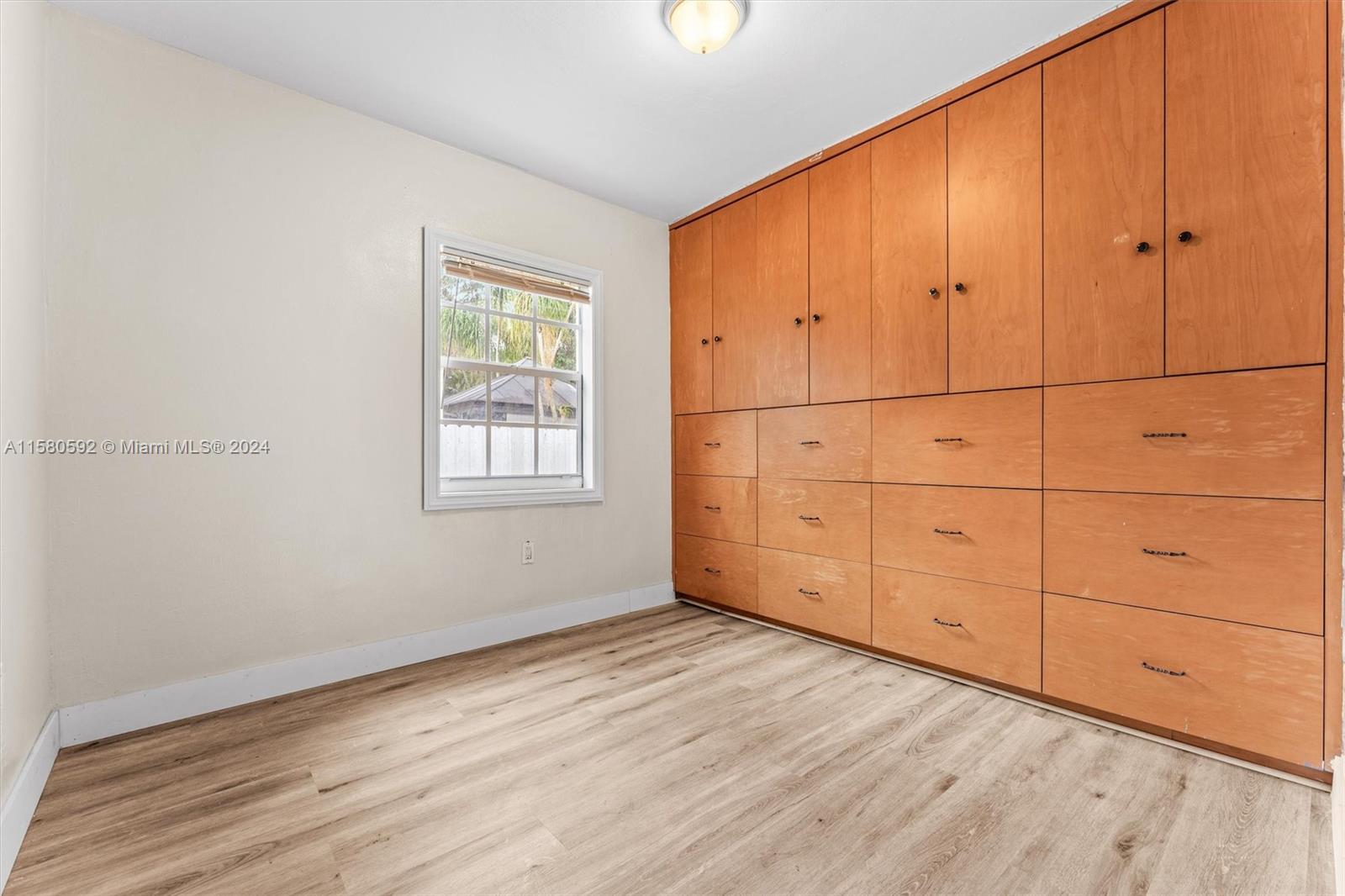 PARKERS SHORES - Residential Lease