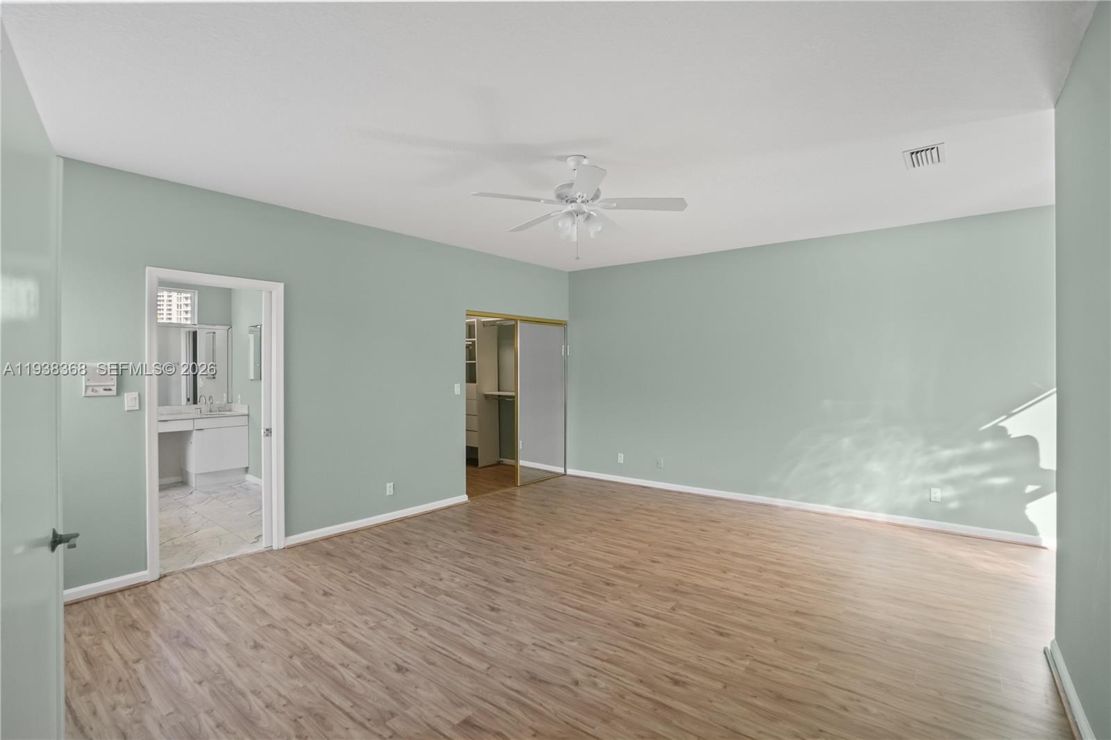 ISLAND WAY - Residential