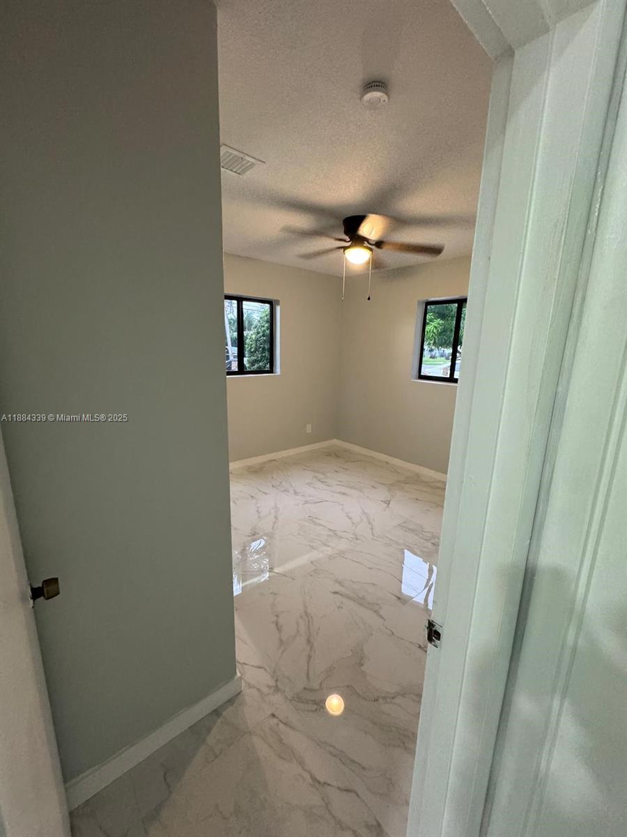 LAKE FOREST SEC 4 - Residential Lease