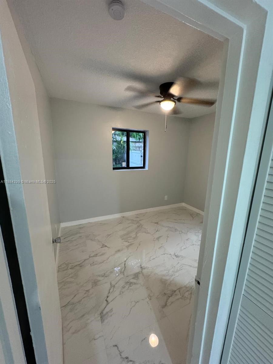LAKE FOREST SEC 4 - Residential Lease