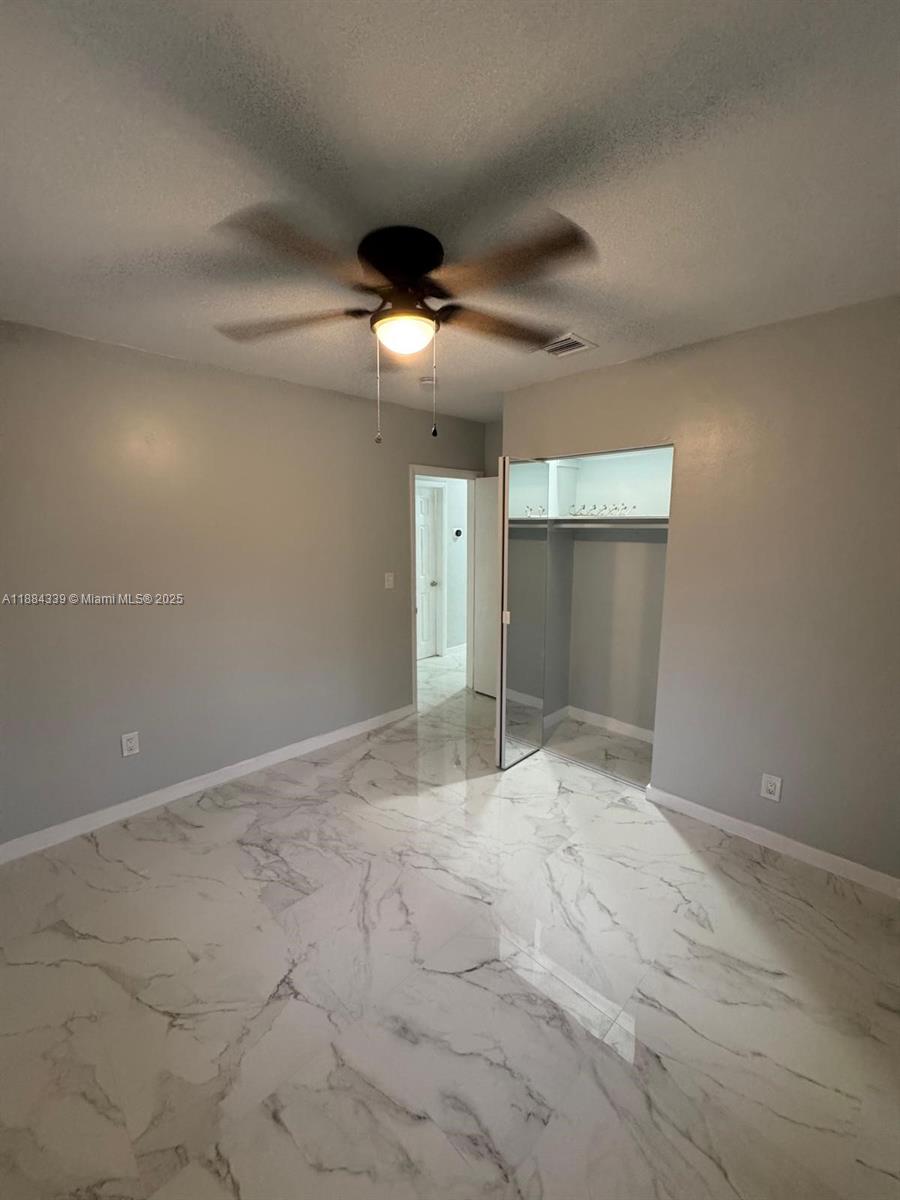 LAKE FOREST SEC 4 - Residential Lease