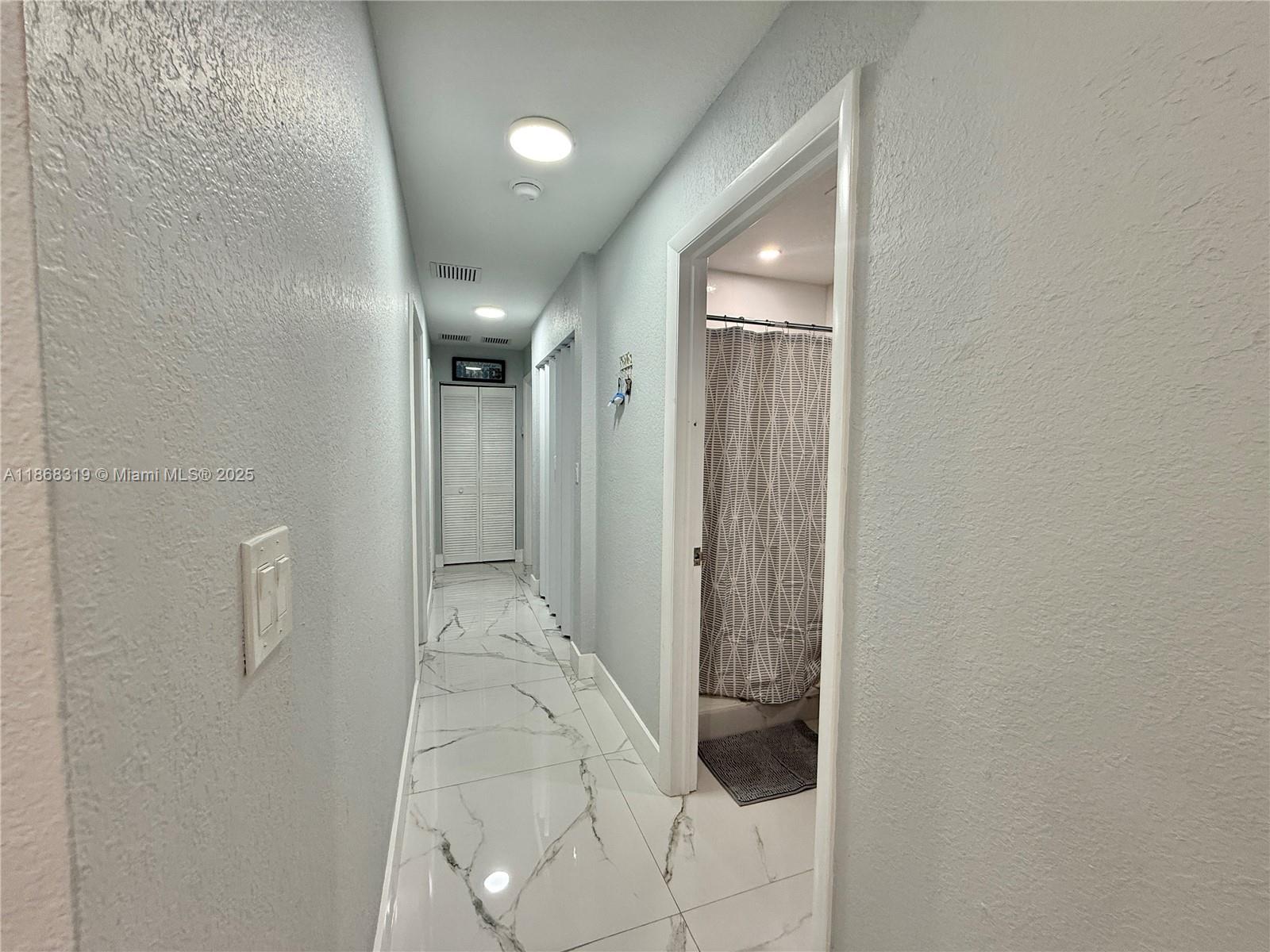 JORDAN COMMONS - Residential