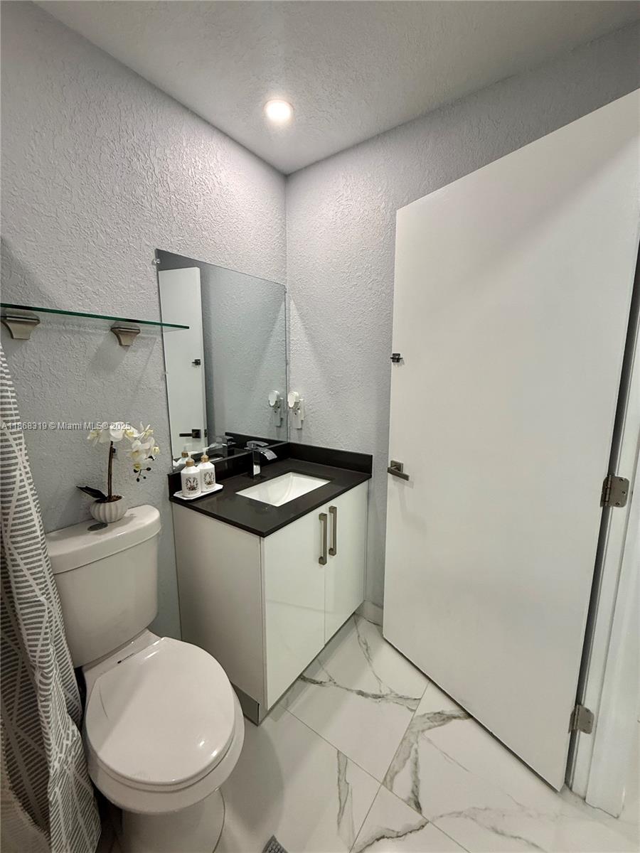 JORDAN COMMONS - Residential