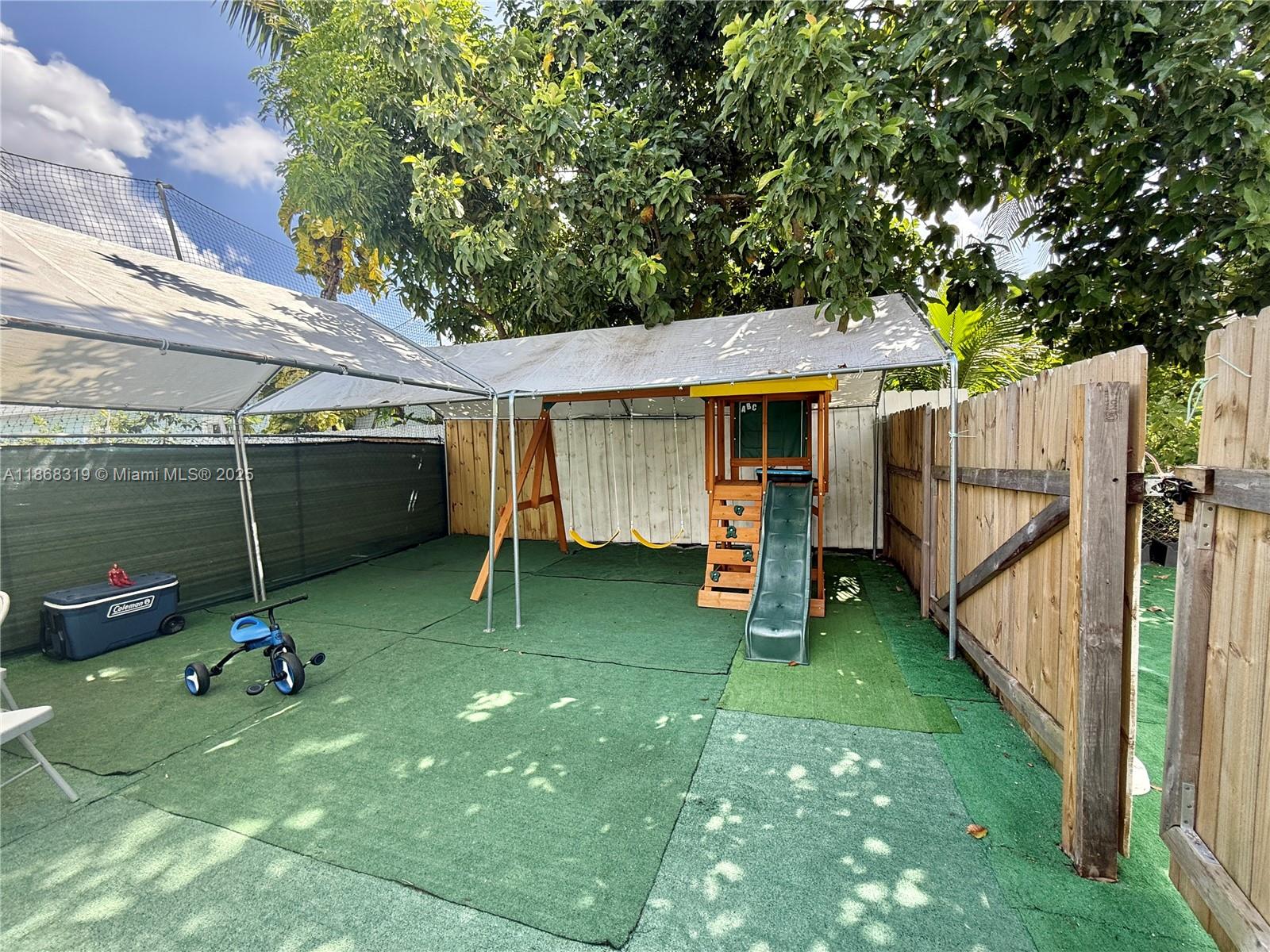 JORDAN COMMONS - Residential