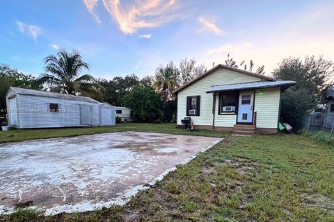 Photo of 5161 SW 27th Ave, Dania Beach, FL 33312 (MLS # A11891705)