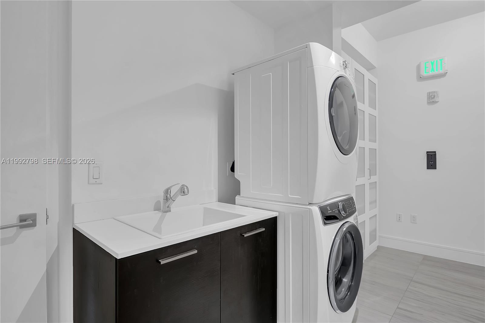 ECHO CONDO - Residential