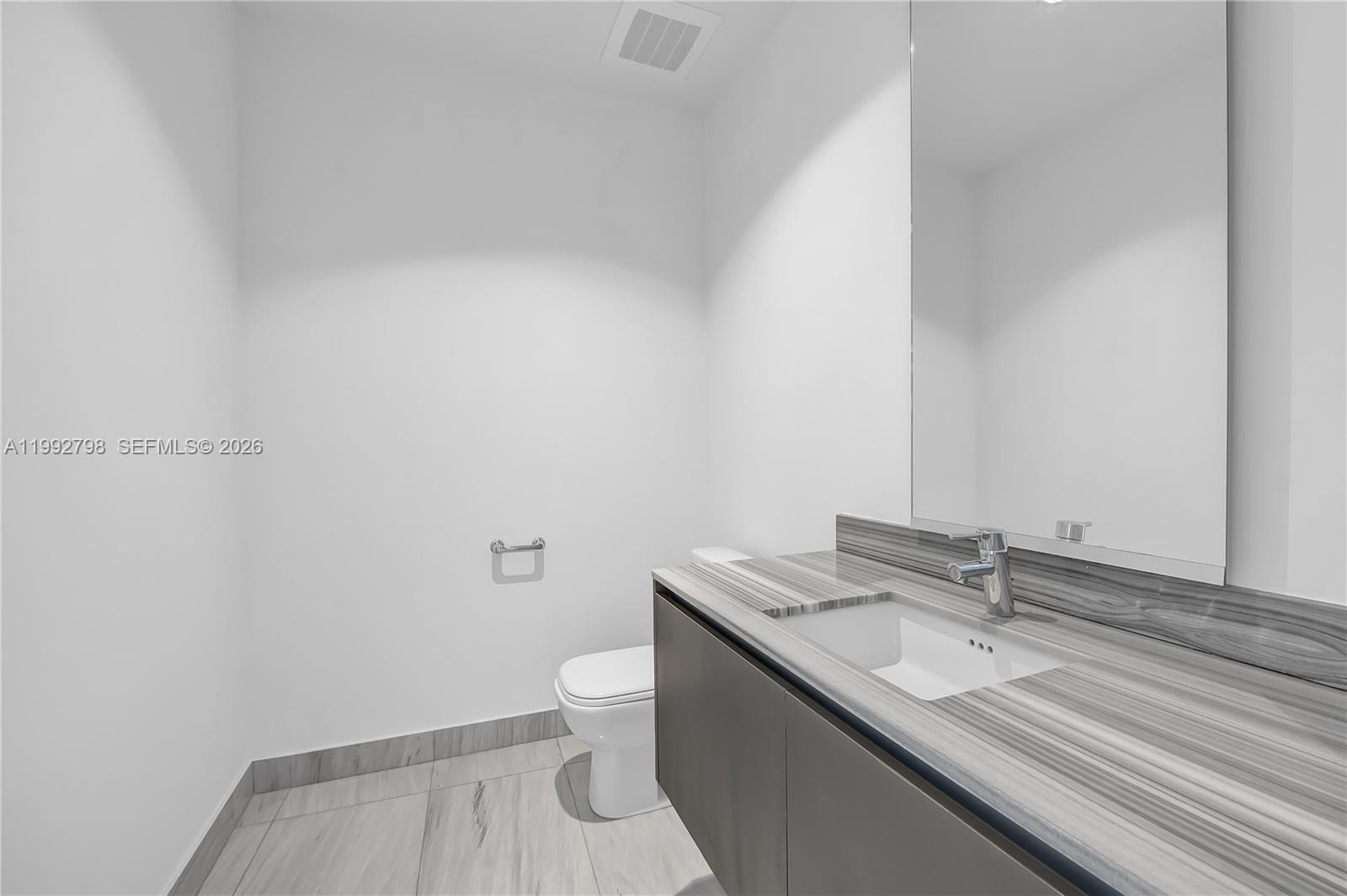 ECHO CONDO - Residential