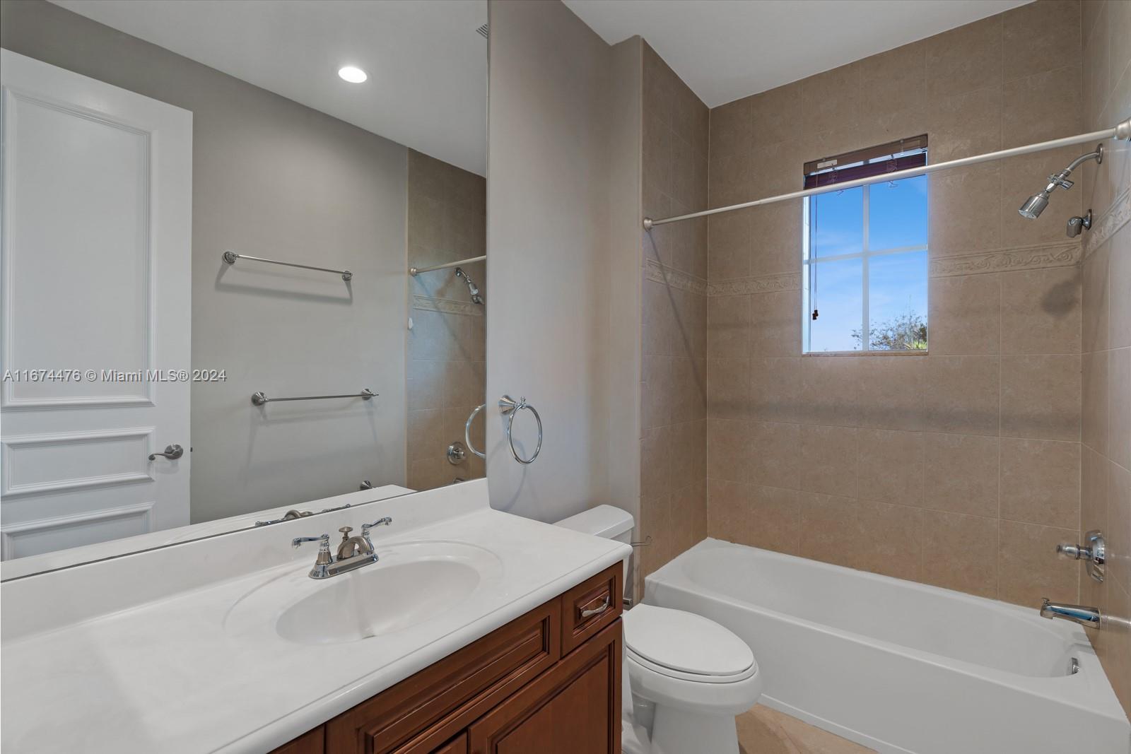 KAPOK GROVE ESTATES - Residential