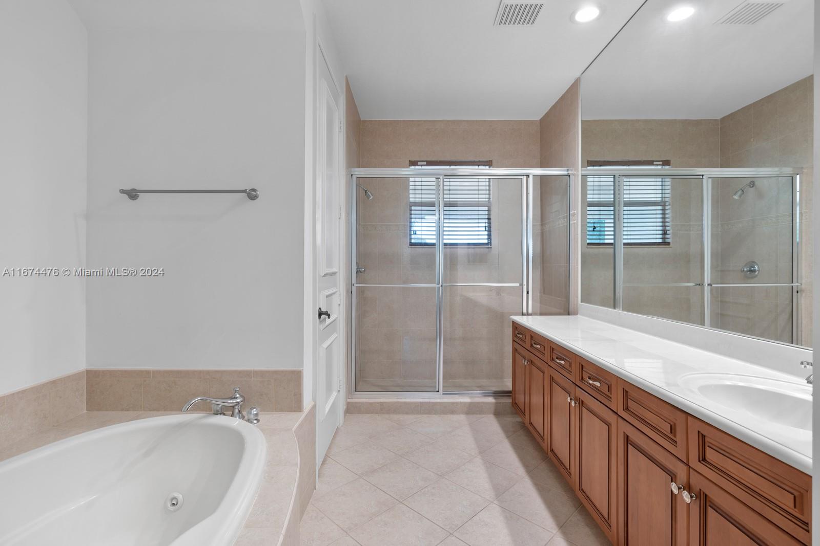 KAPOK GROVE ESTATES - Residential