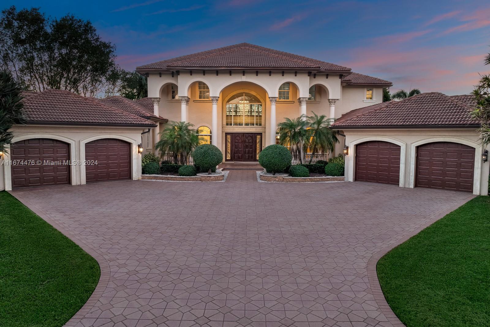 KAPOK GROVE ESTATES - Residential